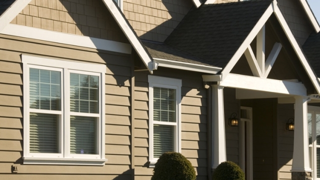 Siding Replacement: Enhance Your Property’s Ventilation & Insulation