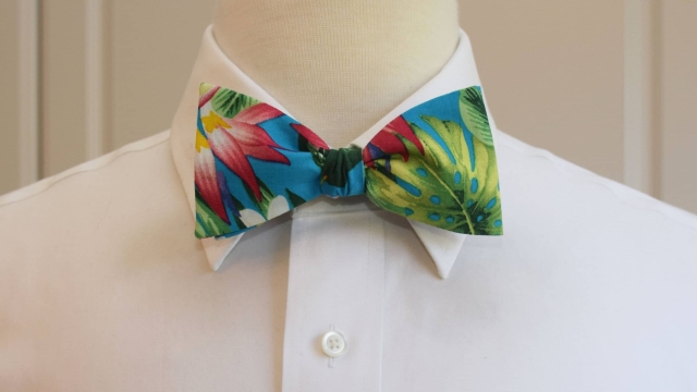 Knot Your Average Wedding Style: The Ultimate Guide to Ties for a Tropical Twist