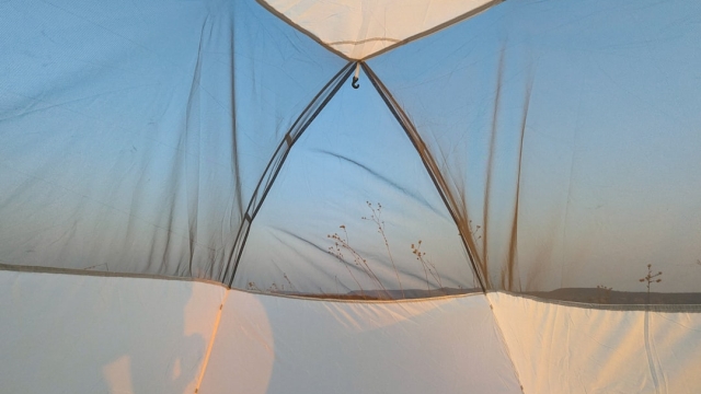 Overview of DeluxeCanopy’s Custom Pop Up Tents 100