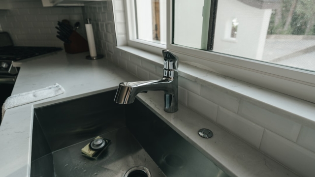 Understanding Underwater Pool Repair Techniques